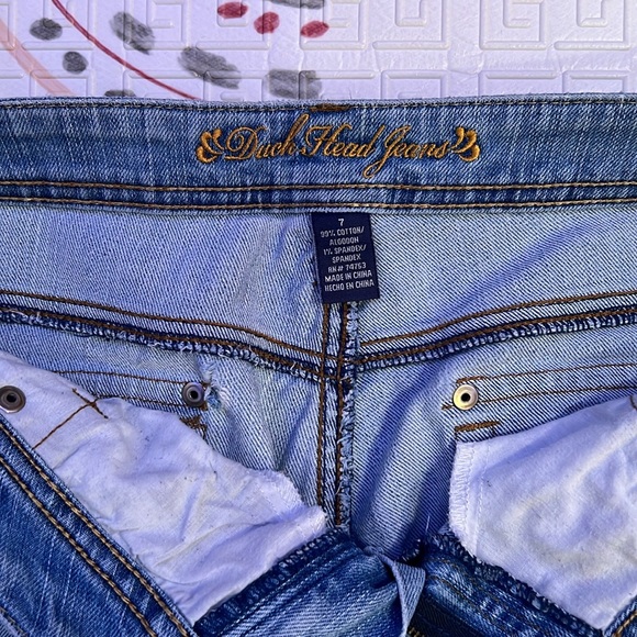 Capri’s - Picture 4 of 7